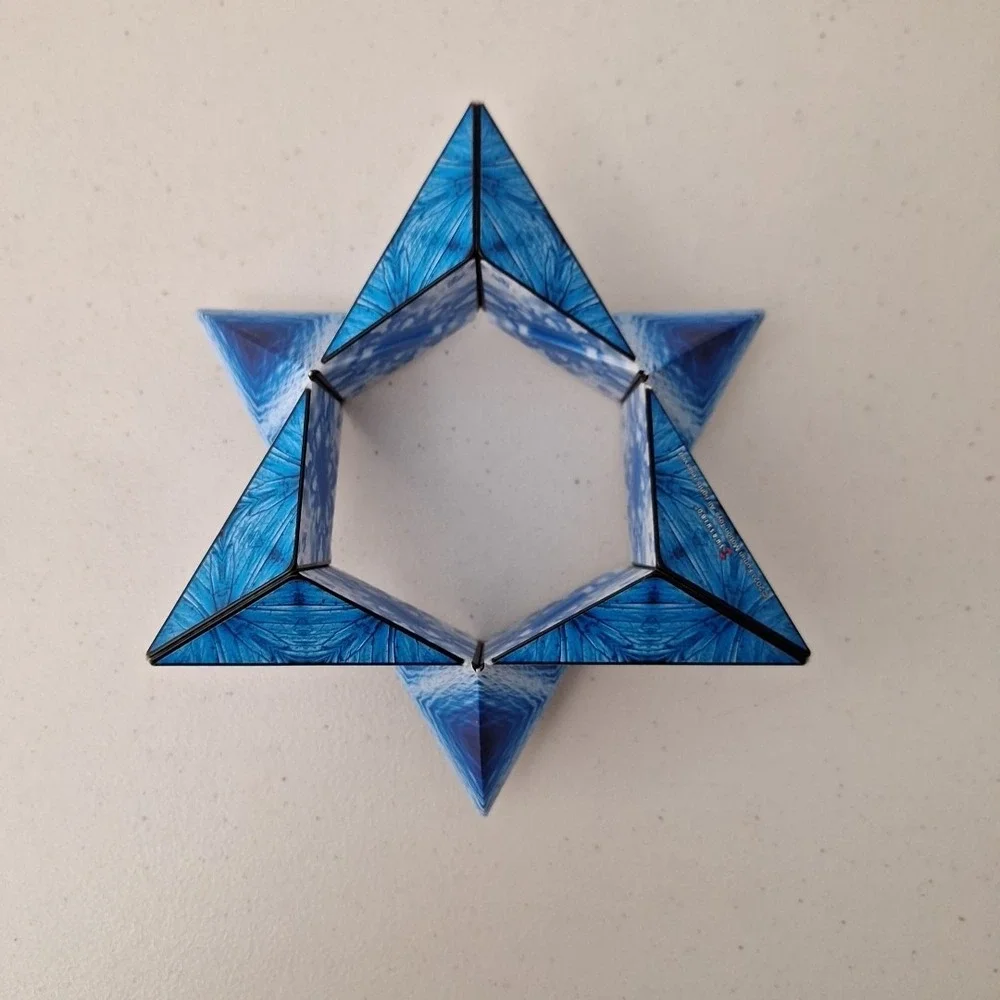 Shashibo Magnetic Magic Cube Fidget Shape-Shifting Cube Great Condition 2021